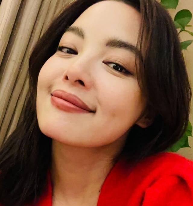 不仅圆脸消失,还瘦出尖下巴了,出席上海钟表与奇迹,抢先一览万宝龙