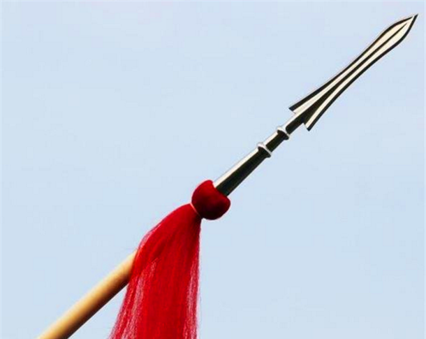 红缨枪上的红缨到底有啥用等刺中敌人身体的时候作用就出来了