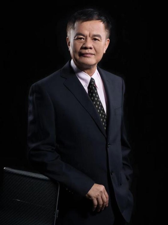 创维高调造车,"隐身大佬"黄宏生走上前台