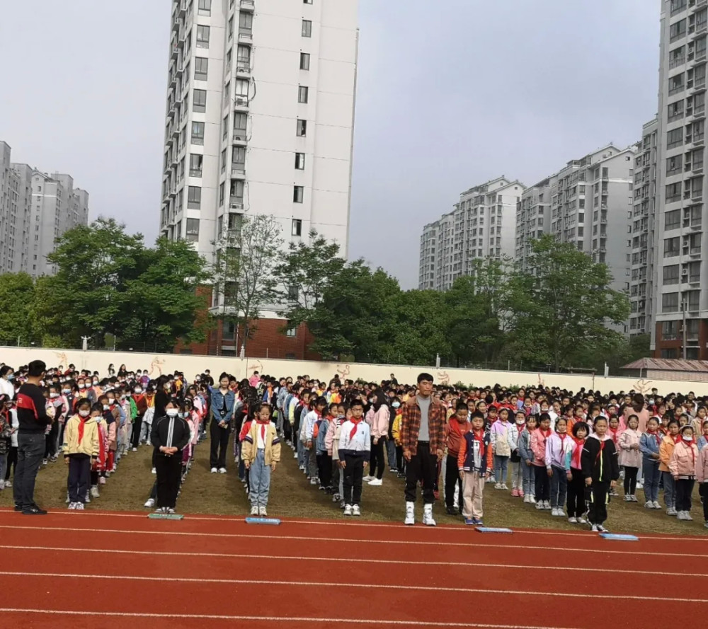 江苏省无锡市新洲小学举行读书节开幕仪式