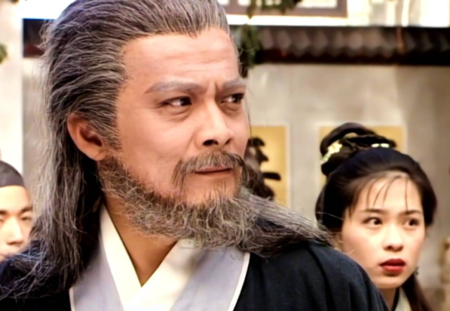 萧远山妻离子散,为何不找他的汉人师父帮忙?只因他师父比他更惨