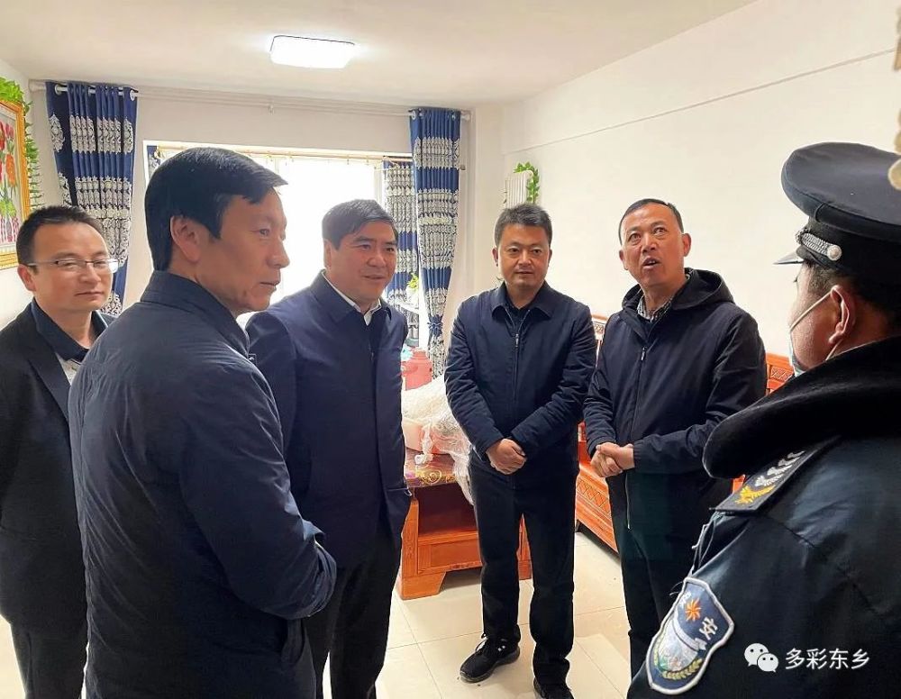 马良佐深入河滩镇开展调研