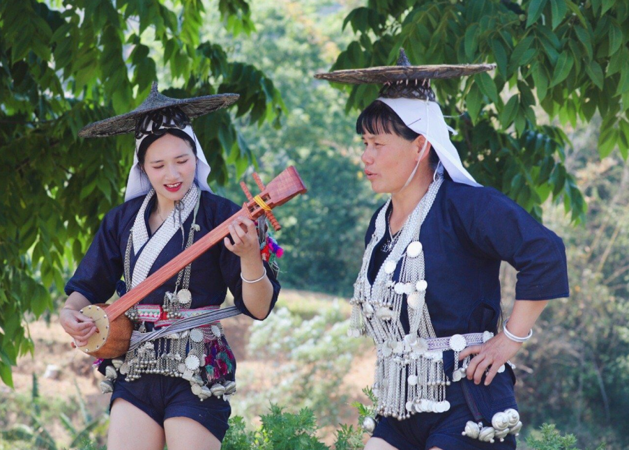 消息显示,奕车人,是哈尼族支系中最古老的一支,居住在红河县的大羊街