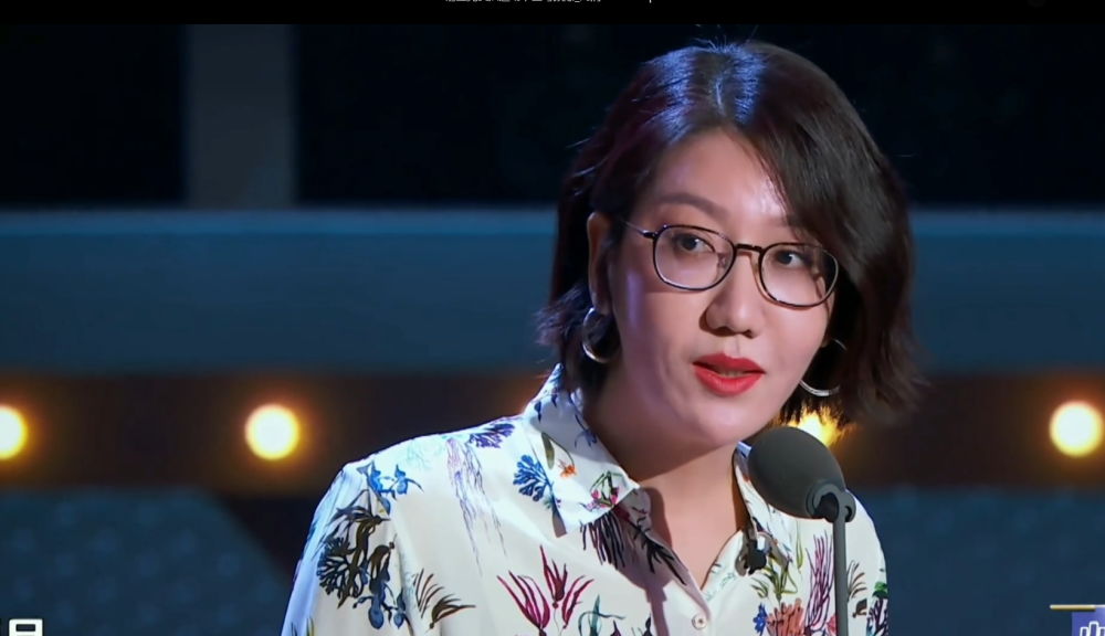 中国最牛记者毒舌发问祖师爷韩红爆粗口郭敬明喝水避尴尬