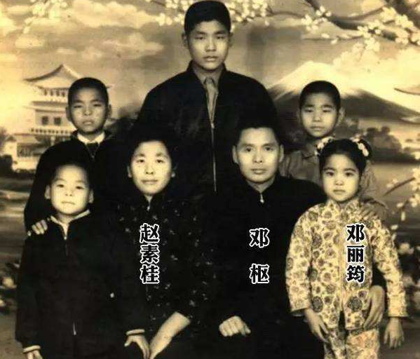 他毕业黄埔军校却一生无为生了个女儿成了歌星如今人人皆知