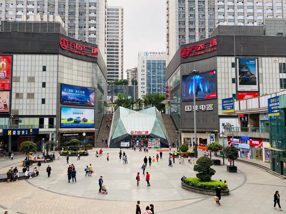 南坪万达广场:打卡海底小纵队游园会,大学生校园音乐节等活动游玩之余