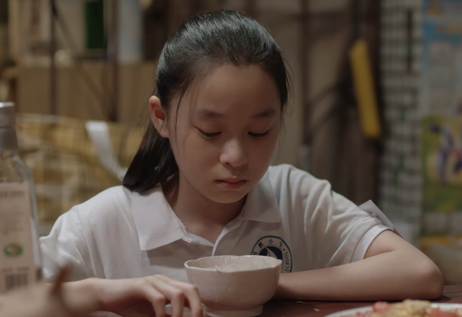 小舍得智商140考试得满分学霸米桃的人生毁于一条蓝裙子