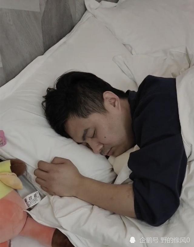 德云社李筱奎和妻子合拍短视频网友纷纷喊话党弘涛咋回事呢