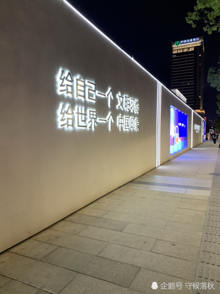 购物商城排行榜_宁波各大商场的业绩排行
