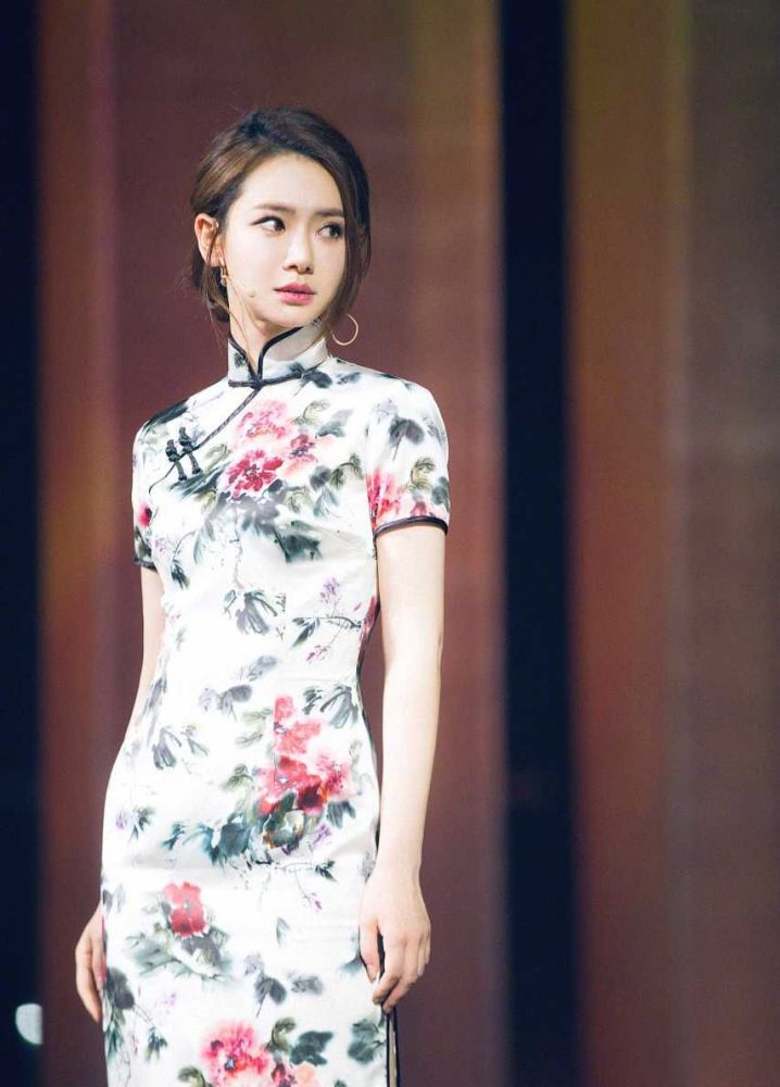 戚薇完美长相!没理由不爱呀!