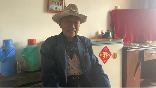 去年春节,张老头和老太太在生日那天又吵了起来,话越说越多,张老头又