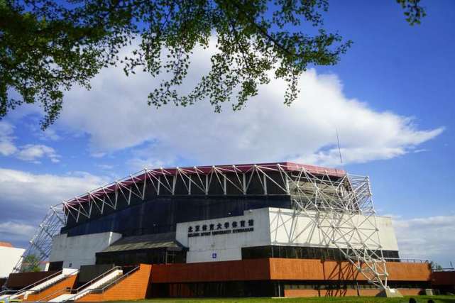 青年眼春日校园北京体育大学