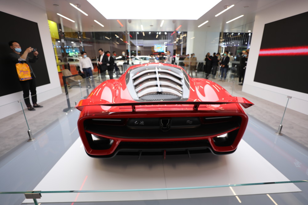 2021年,红旗品牌已经进入中国汽车市场高端豪华品牌第一阵营!谁说中国