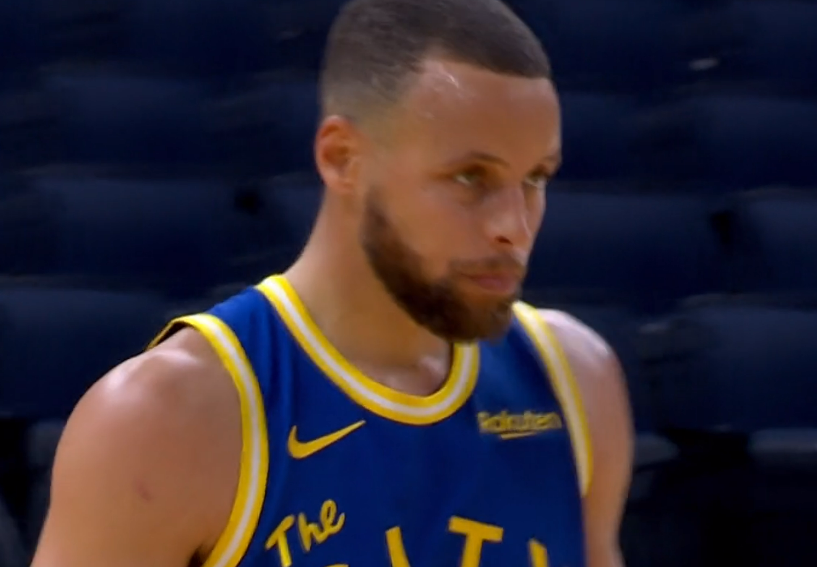 库里 NBA又出惨案：勇士半场29分“致敬”辽宁！被打28-0，库里绝望