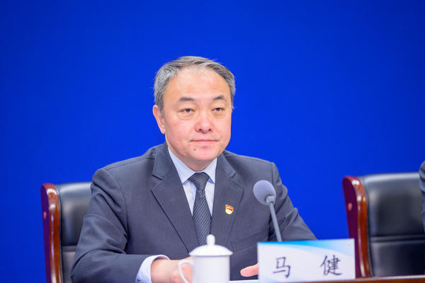 据第五届全球跨境电商大会组委会副主任,省商务厅党组书记,厅长马健