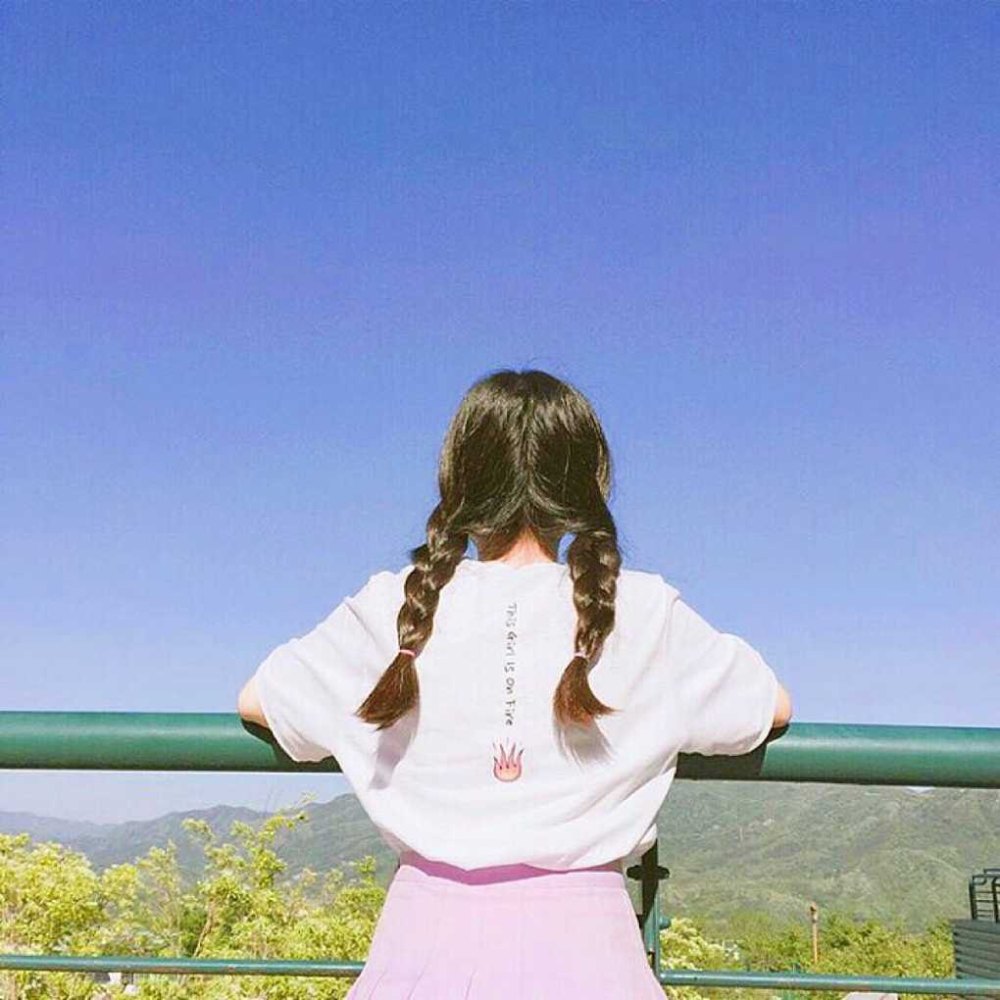 真人背影系女生头像热爱可抵岁月漫长