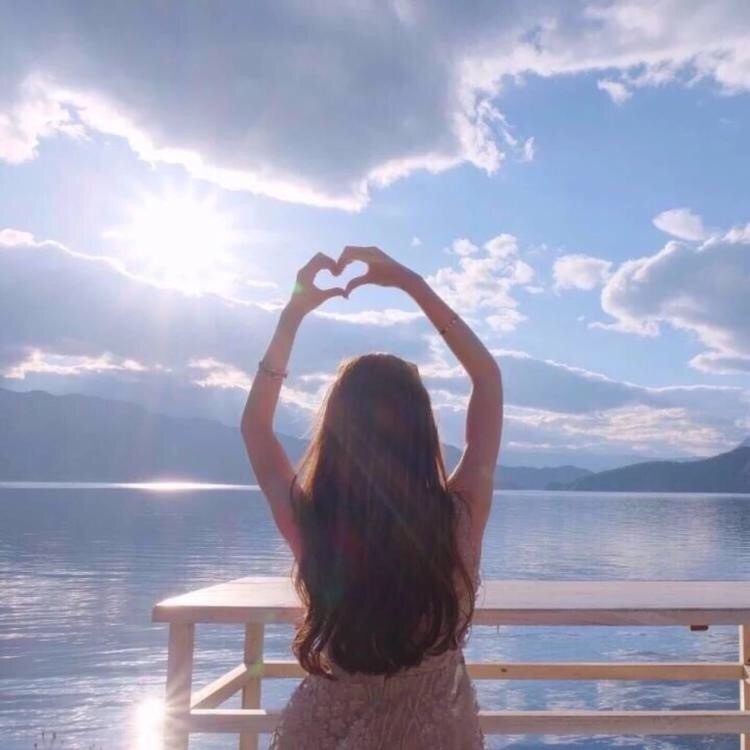 真人背影系女生头像热爱可抵岁月漫长