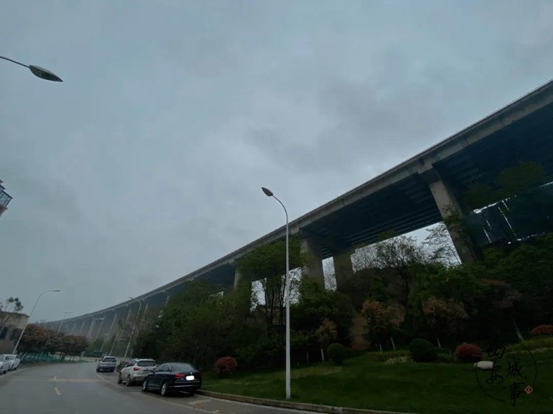 马腾空,马上"腾空"了