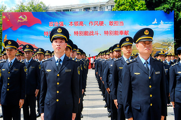 环境部:今年全国生态环境执法队伍制式服装将陆续"上新"