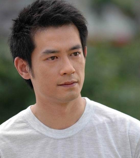 帅大叔柯叔元离婚多年维持单身只想照顾好孩子