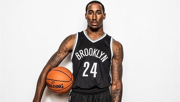 签约,利拉德迎来得力帮手|开拓者|鹈鹕队|朗戴-霍利斯-杰弗森|利拉德