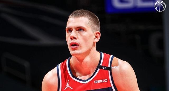 24岁再获新合同,名记:瓦格纳和魔术签约至赛季结束|莫里茨·瓦格纳