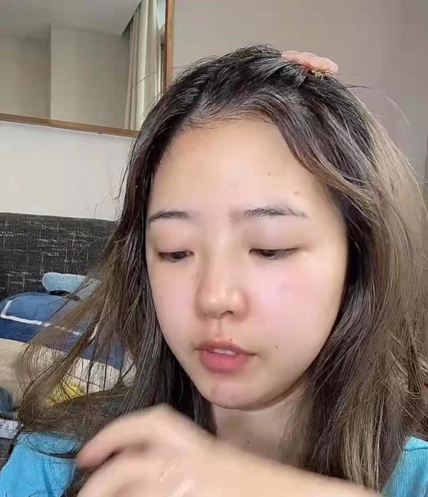 颜值崩坏郝一点线下活动难掩歪脸网友这陪玩不值520块