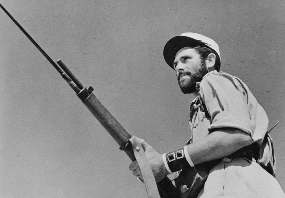 现代武器日新月异刺刀早已被淘汰为何在我军却仍是必训科目