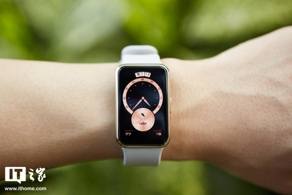 华为watch fit 雅致款评测:运动健康生活,从这块方形表开始