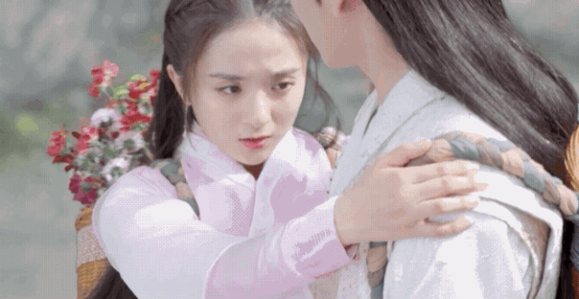 什么公主抱啊,尽管从重新相见,到相认,再到逐渐产生情愫的过程中还