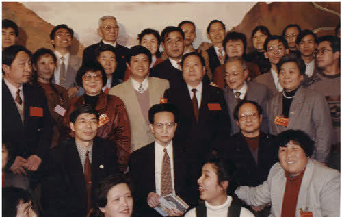 90年代红极一时的气功大师严新:被当众