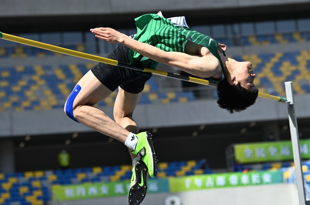 4月28日,王振在比赛中.新华社记者 李一博 摄