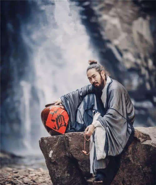 我有一壶酒可以慰风尘究竟哪个是错字诗词大会82人都答错