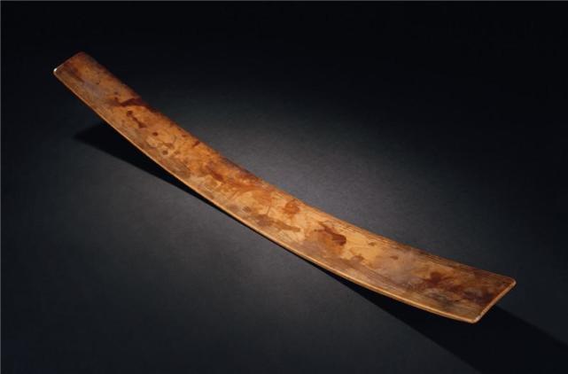 其实就是官员上朝时,手里拿的玩意儿|提词器|笏板