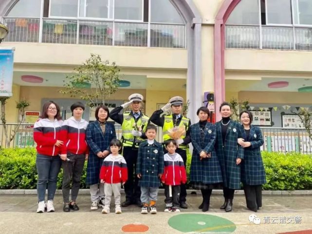 青云谱大队进入青云谱区第一幼儿园开展交通安全教育活动