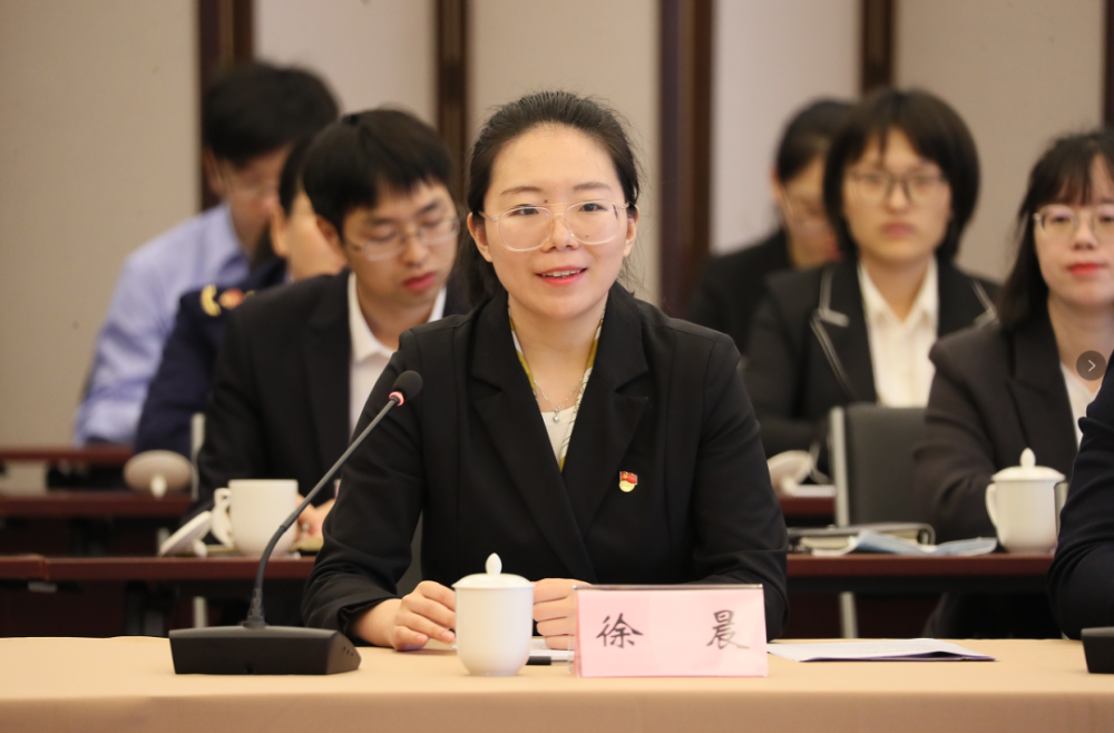 褚孟形青春力量展现海曙力量青年未来就是海曙未来