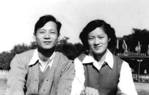 洪晃说说我的父亲一个旧时代有钱人家的公子哥