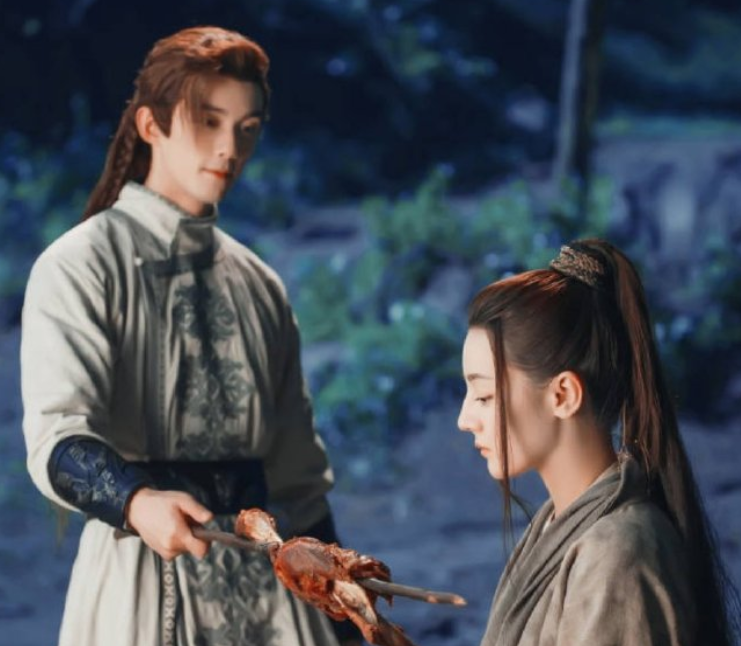 吴磊迪丽热巴眼神引热议女方粉丝控评否认亲密工业糖太难磕