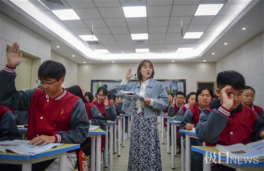 焕然一新的马房山中学你爱了吗
