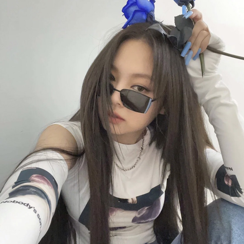 jennie头像谁用谁好看