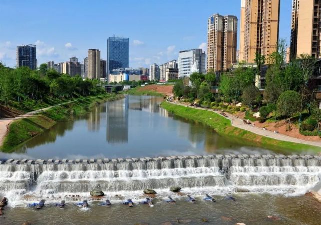 南充灯光水雾景观瀑布亮相印象西河