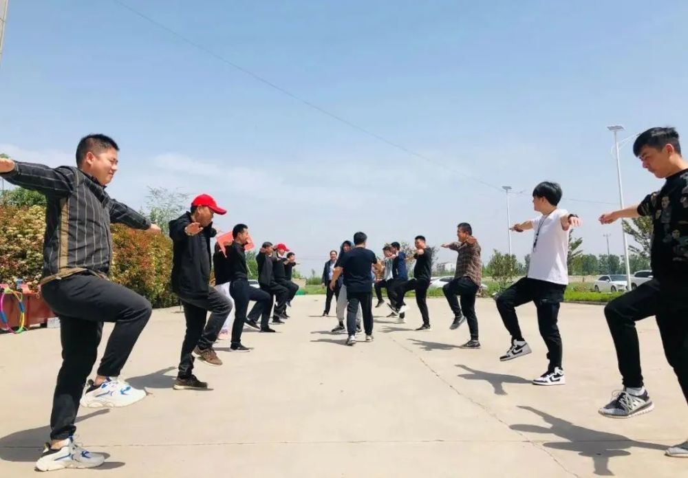 宁陵县文化广电旅游局举办薪火永相传初心践使命趣味职工运动会