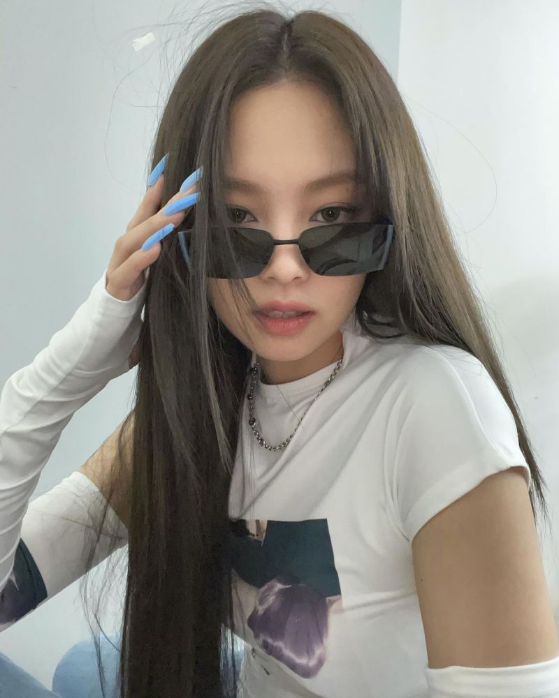 头像jennie更新ins有被辣妹辣到更爱了