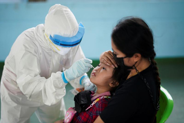 泰国第三波疫情女孩图片