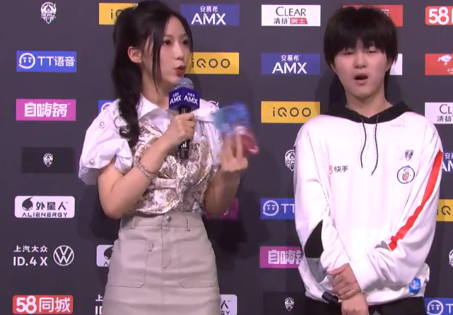 lgd大鹅战败,虎妞坦率直言:我都想喷君诏,真的完全打不过mtg