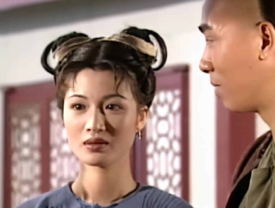 她被誉最美双儿却对恩人刘德华过河拆桥走红后瞬间退圈嫁富豪