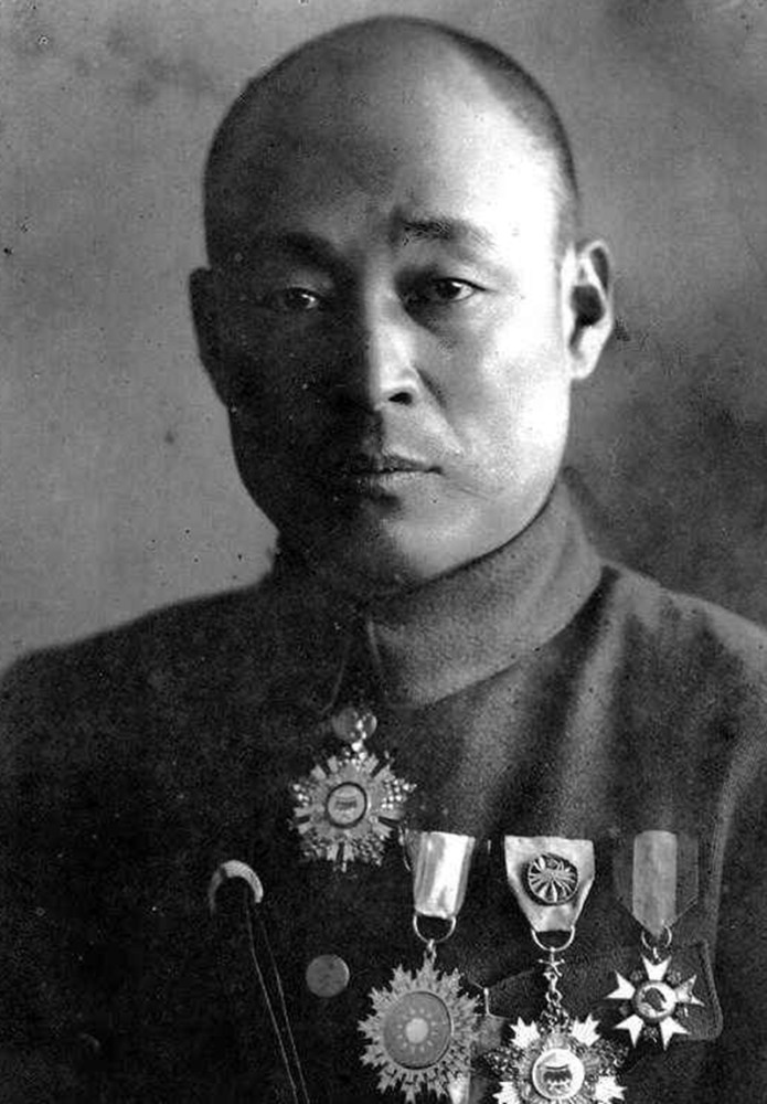 张自忠为国捐躯后有一位师长奋力抢回遗骸他的结局怎么样