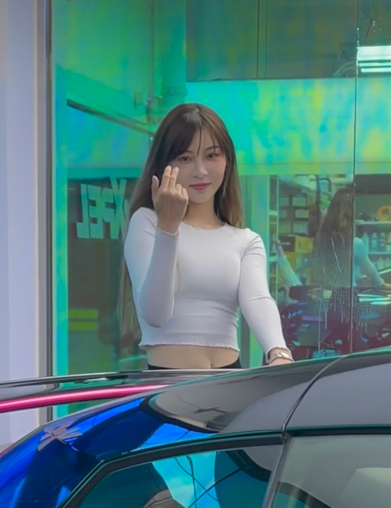 千万粉丝女网红痞幼自曝身世,自小被亲生父母抛弃