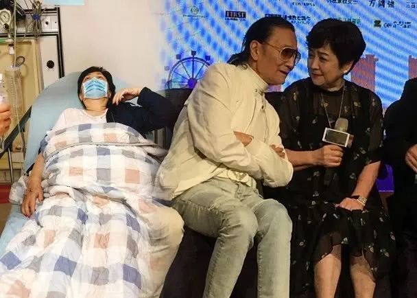 在医院期间,谢仙也表现出对珍的爱,用香港媒体的话说,谢仙仍然爱着真