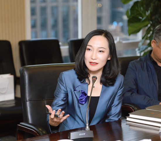 全球首例特斯拉车祸致死案原告律师:河南女车主维权方式确实欠妥